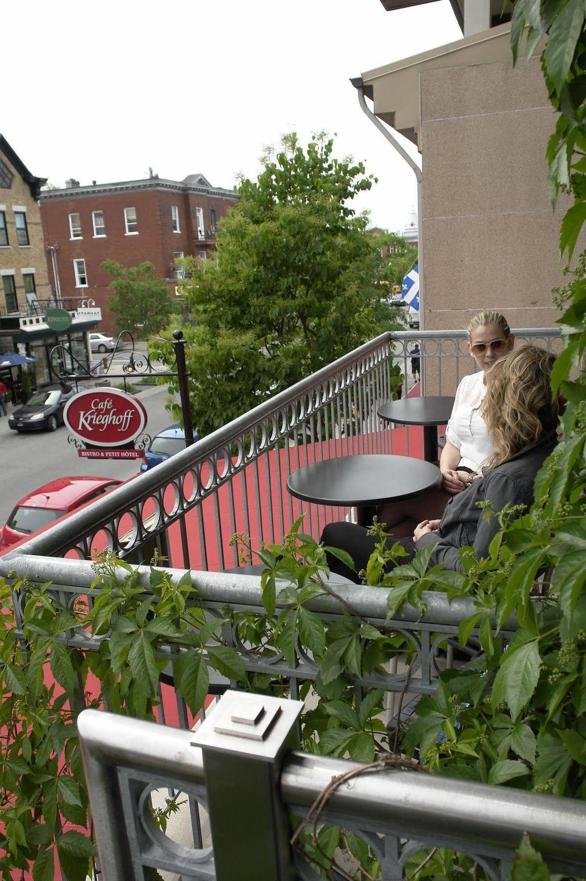 Petit Hôtel - Café Krieghoff Quebeque Exterior foto